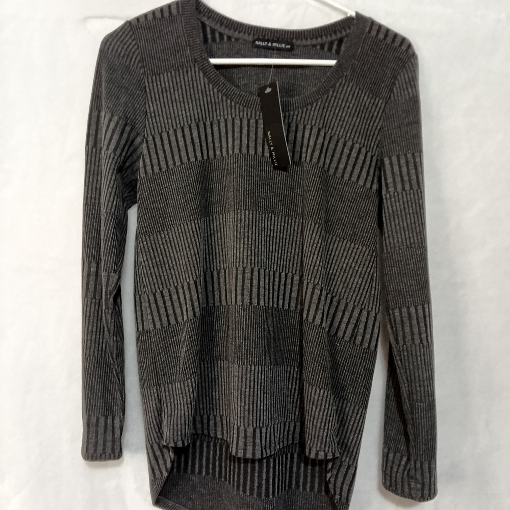 Nally & Millie Womens Small Gray Striped High Low Long Sleeve Sweater